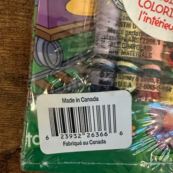 2006 25 Cent Oh Canada Coin in Coloured Folder with Crayons - Picture 8 of 8